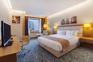 Отель Holiday Inn Baku Баку Номер с кроватью размера «king-size», боковой вид на море - Для некурящих-3
